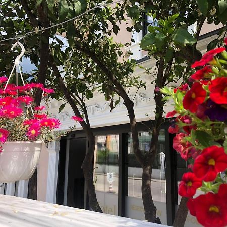 Sr99 Hotel Tiranë Ngoại thất bức ảnh