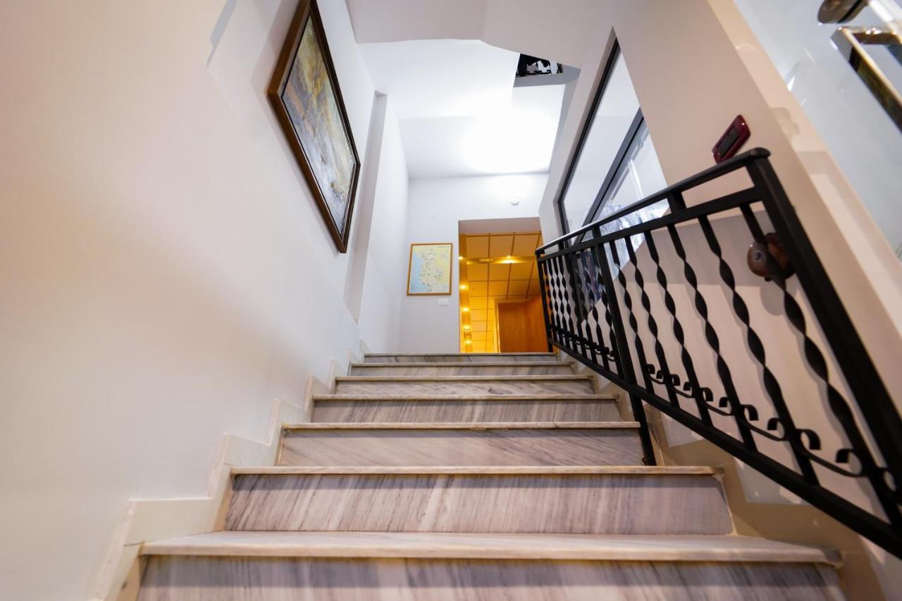 Sr99 Hotel Tiranë Ngoại thất bức ảnh