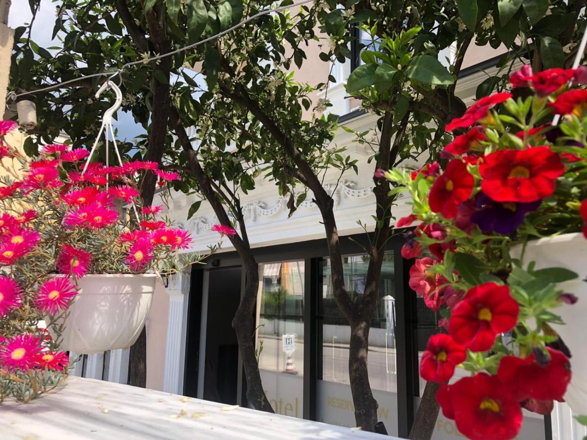 Sr99 Hotel Tiranë Ngoại thất bức ảnh
